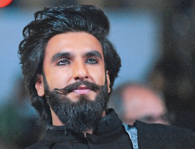 Ranveer Singh Face Shape, Hair Style, & Beard Shape