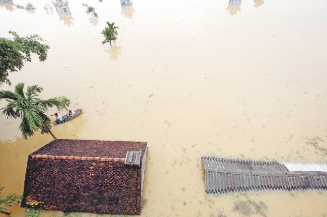 Vietnam Flood And Landslide Toll Hits 54 Read Qatar Tribune On The Go