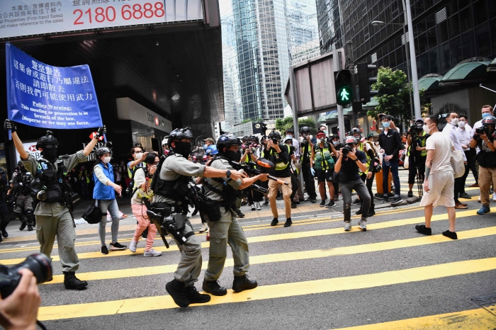 Hong Kong Police Stamp Out National Anthem Law Protests Read Qatar