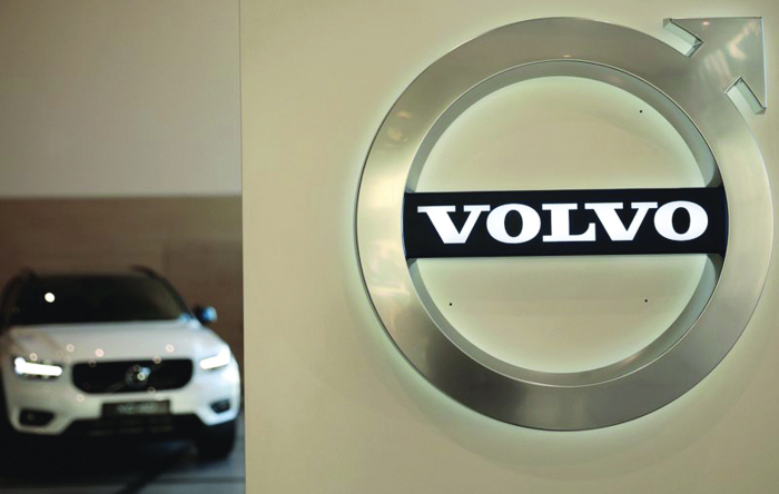 Goodbye Gas: Volvo To Make Only Electric Vehicles By 2030 - Read Qatar ...