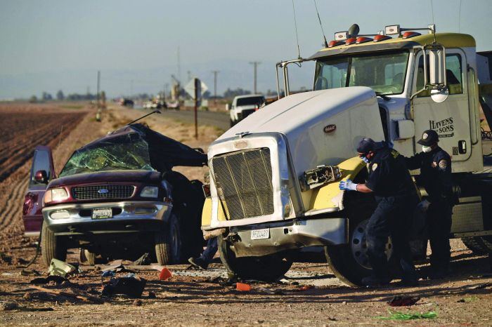 13 Killed In Crowded SUV Crash Near US-Mexico Border - Read Qatar ...