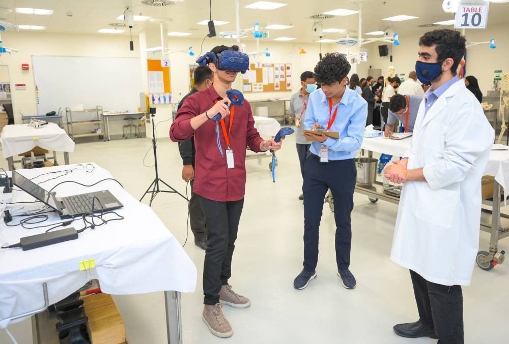 High school students receive glimpse of career in medicineat WCMQ