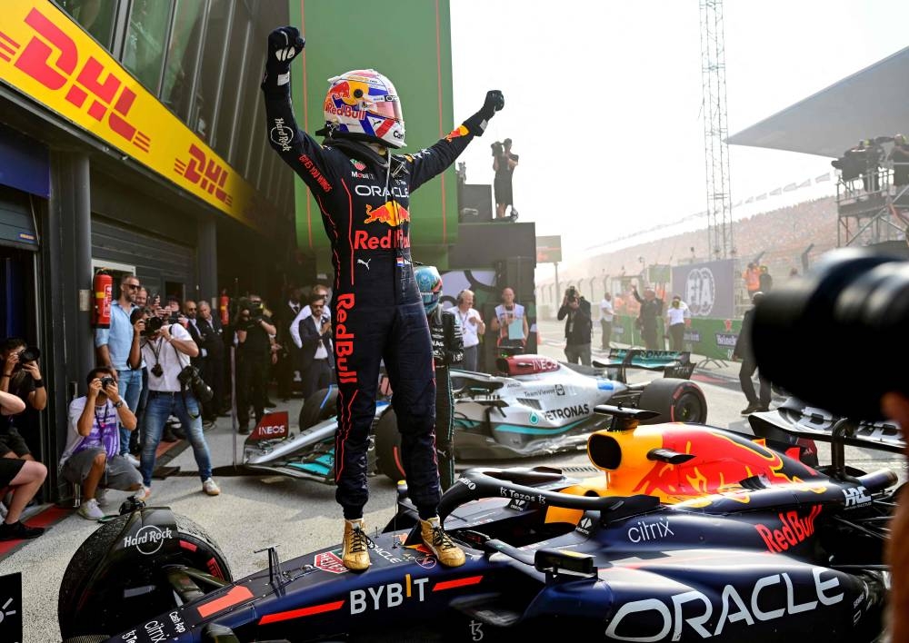 Dutch delight: Verstappen has little trouble as he wins home race ...