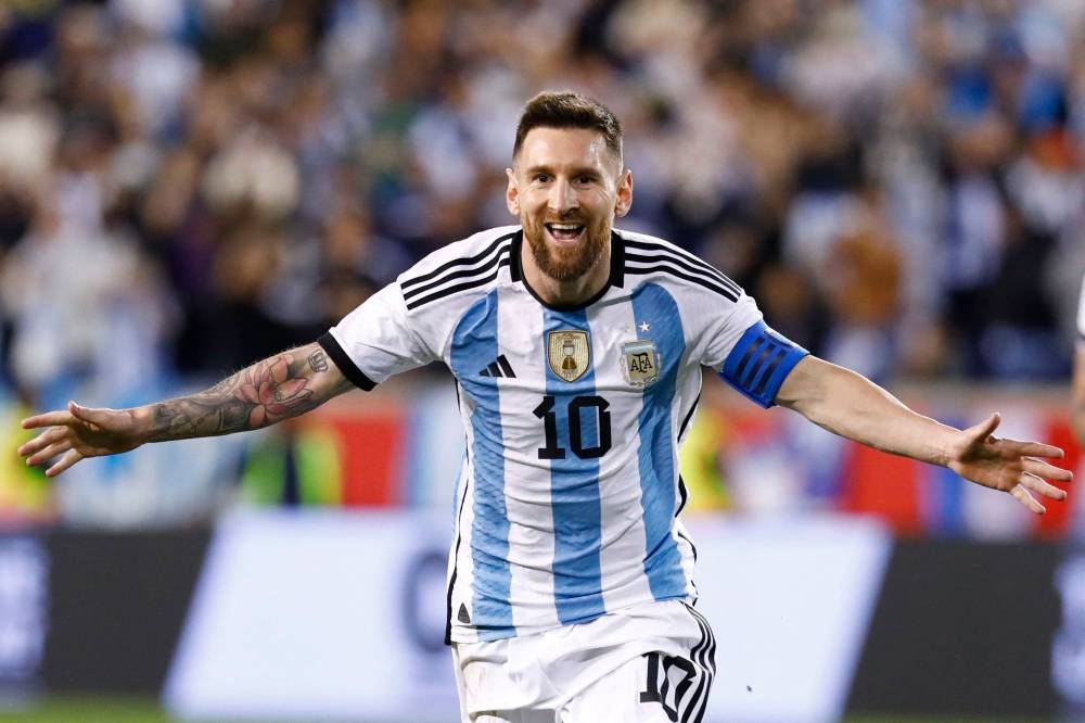 Lionel Messi says he won't retire from Argentina after World Cup title win.  : r/sports