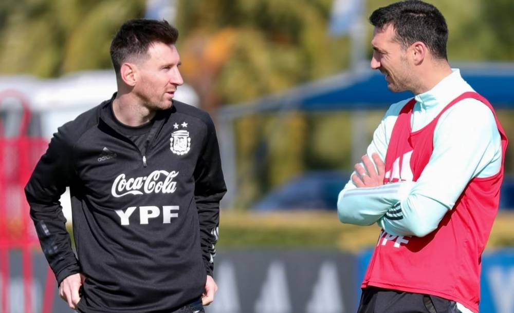 Messi is like Federer, says Argentina coach Scaloni - Read Qatar Tribune on  the go for unrivalled news coverage