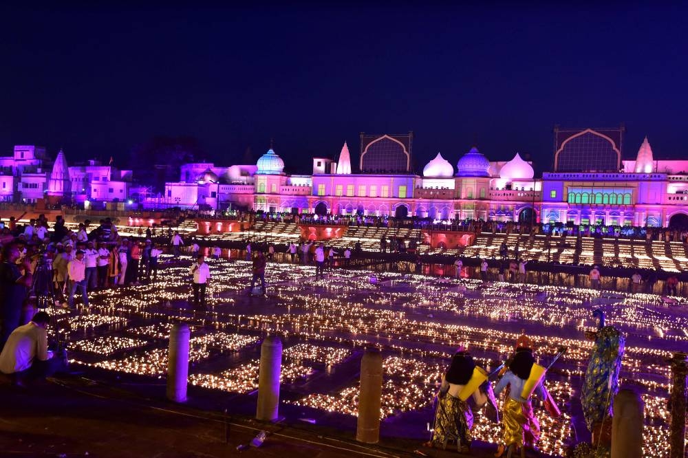 Indian City Hopes To Achieve New World Record With Diwali Lights - Read ...