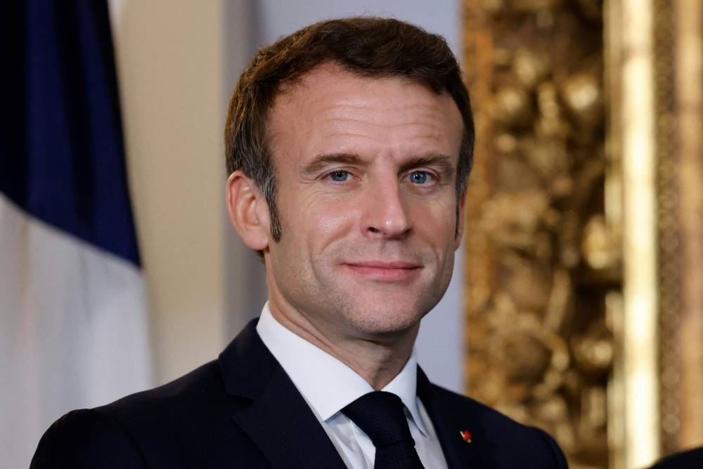 Twitter commits to fight against extremist content online: Macron ...