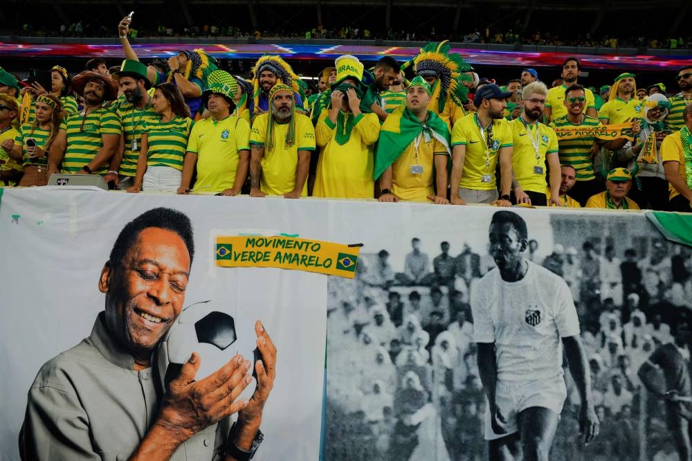 Family members dismiss reports as Pele sends Brazil message of support ...