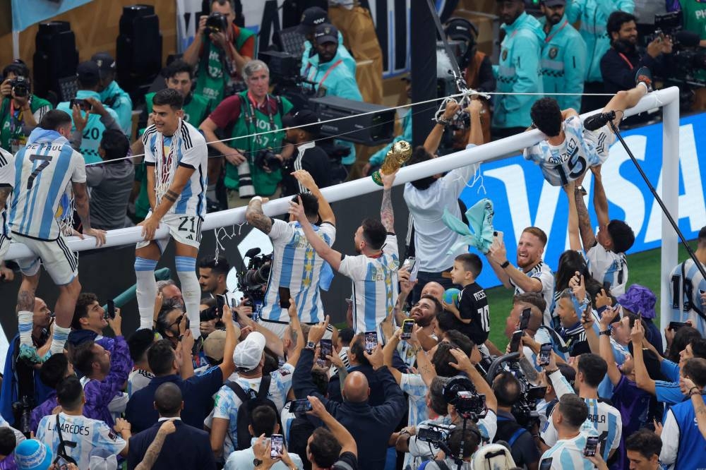 Argentina fans were the 13th player in World Cup final - Read