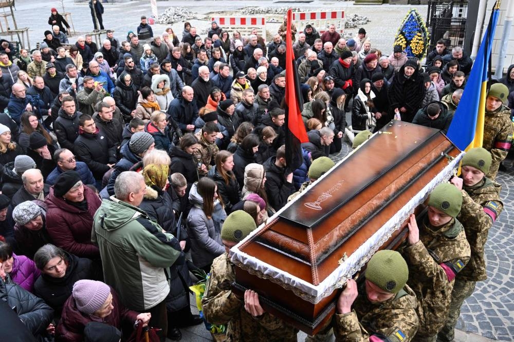 Ukraine Launches Probe Into Unarmed Soldier Killing - Read Qatar ...