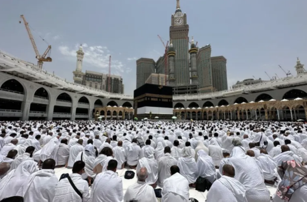 Historic Hajj pilgrimage begins in Saudi Arabia - Read Qatar Tribune on ...