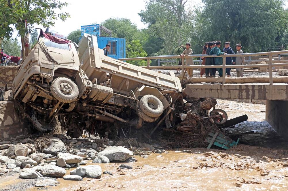 Flash floods kill at least 40 in Afghanistan, Pakistan - Read Qatar ...