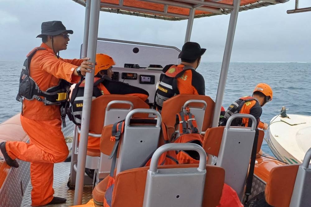 Four Australians, Three Indonesians Missing After Boat Loses Contact ...