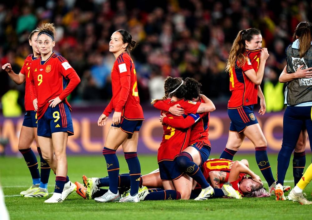 spain-beat-england-1-0-to-win-world-cup-despite-missed-penalty-read