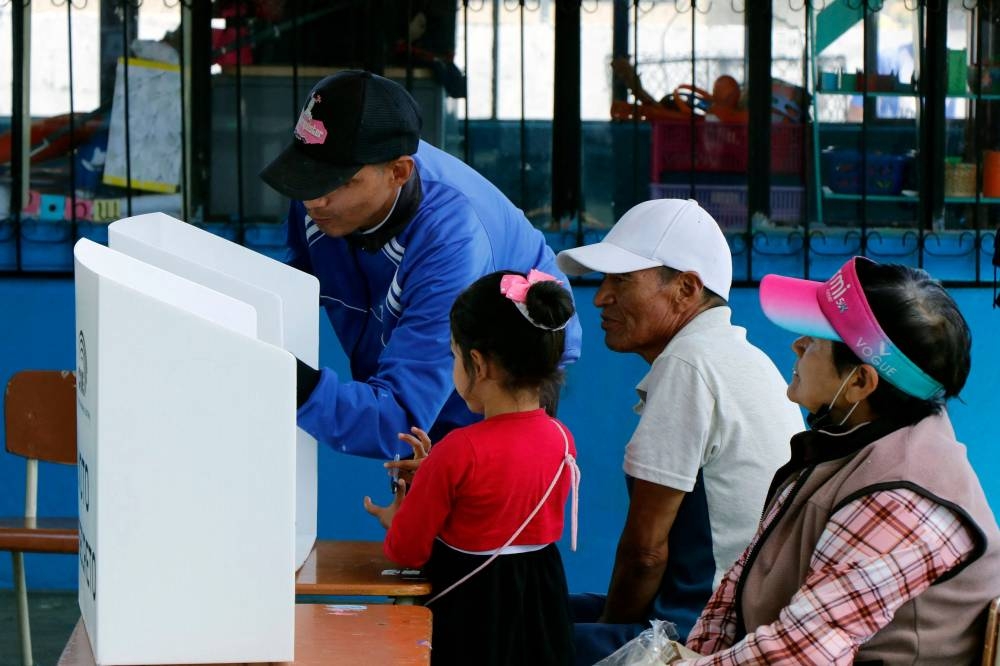 Historic presidential election in Ecuador begins - Read Qatar Tribune ...