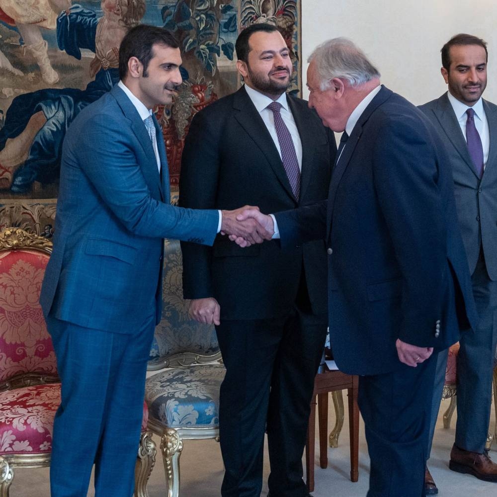 Amir Meets French Senate National Assembly Presidents Read Qatar Tribune On The Go For