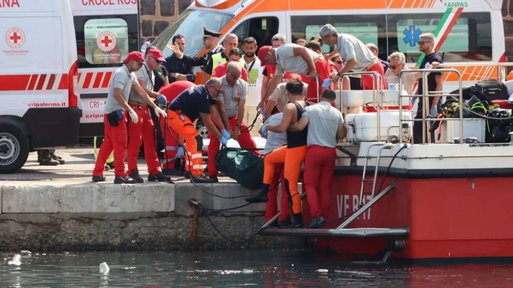 One dead and six missing after British yacht sinks off Sicily