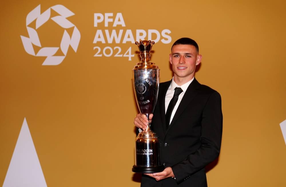 Foden and Shaw win PFA player of the year awards Read Qatar Tribune